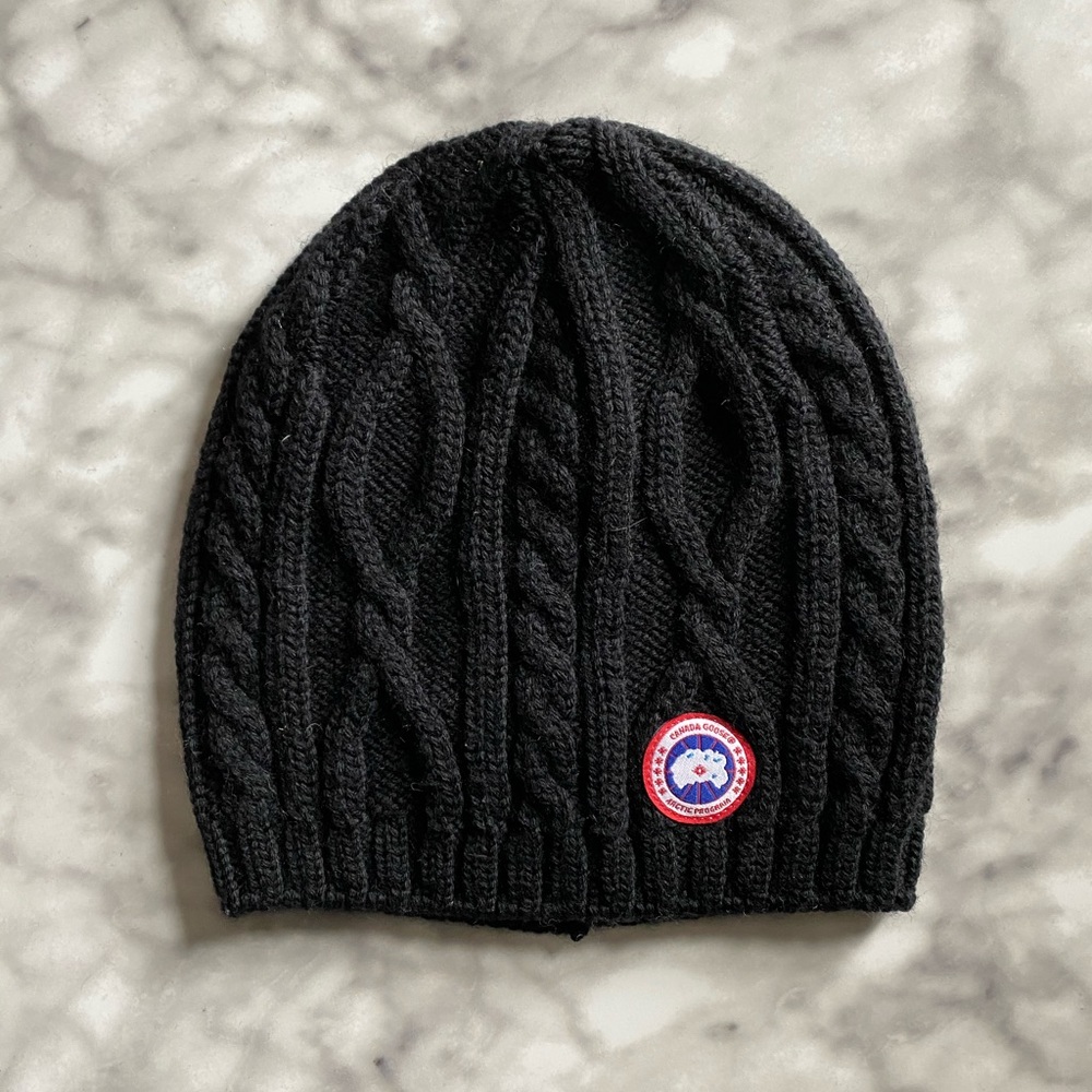 Women’s Canada Goose beanie